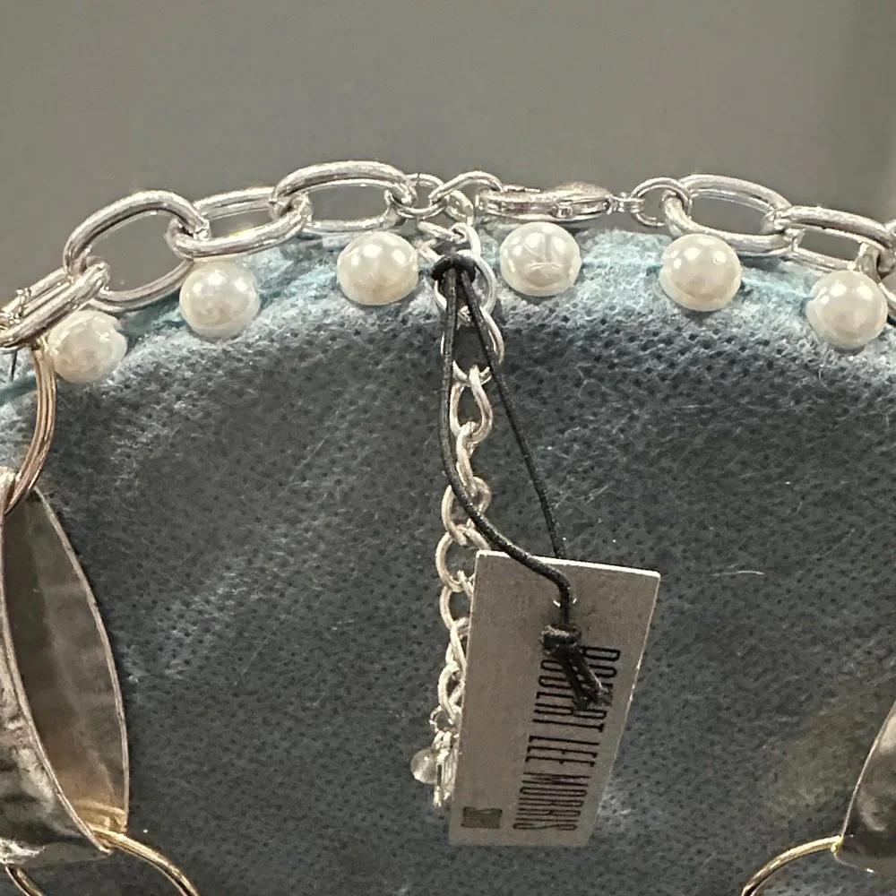 NWT: Robert Lee Morris Mixed Metal Hammered Silver and Gold Link Necklace - Picture 4 of 7